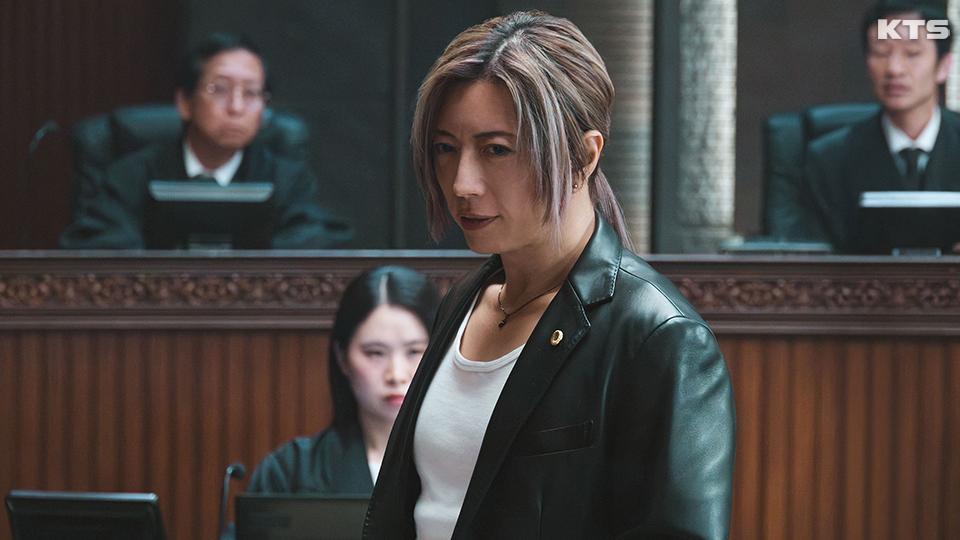 今夜9時～🈟ブラックトリック〜裁きを操る弁護人〜　【新月９主演　ＧＡＣＫＴ】　＃０１